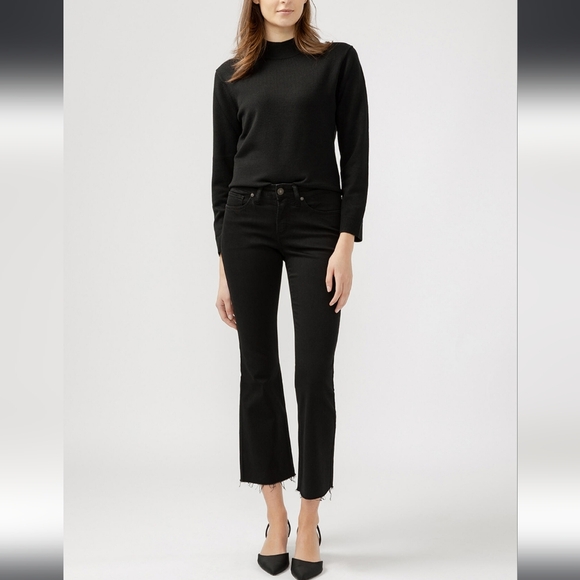 Silver Jeans Denim - SILVER JEANS | Women's Black Suki Mid-Rise Kick Flare Frayed Hem Cropped Jeans